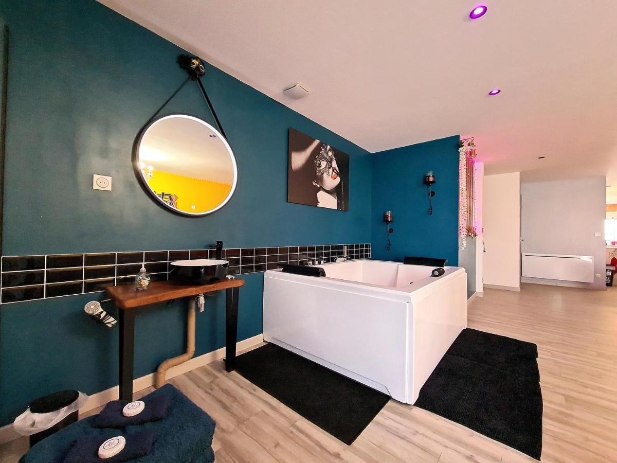 Nuit Insolite-Room Love Saint-Germain  Exterior foto