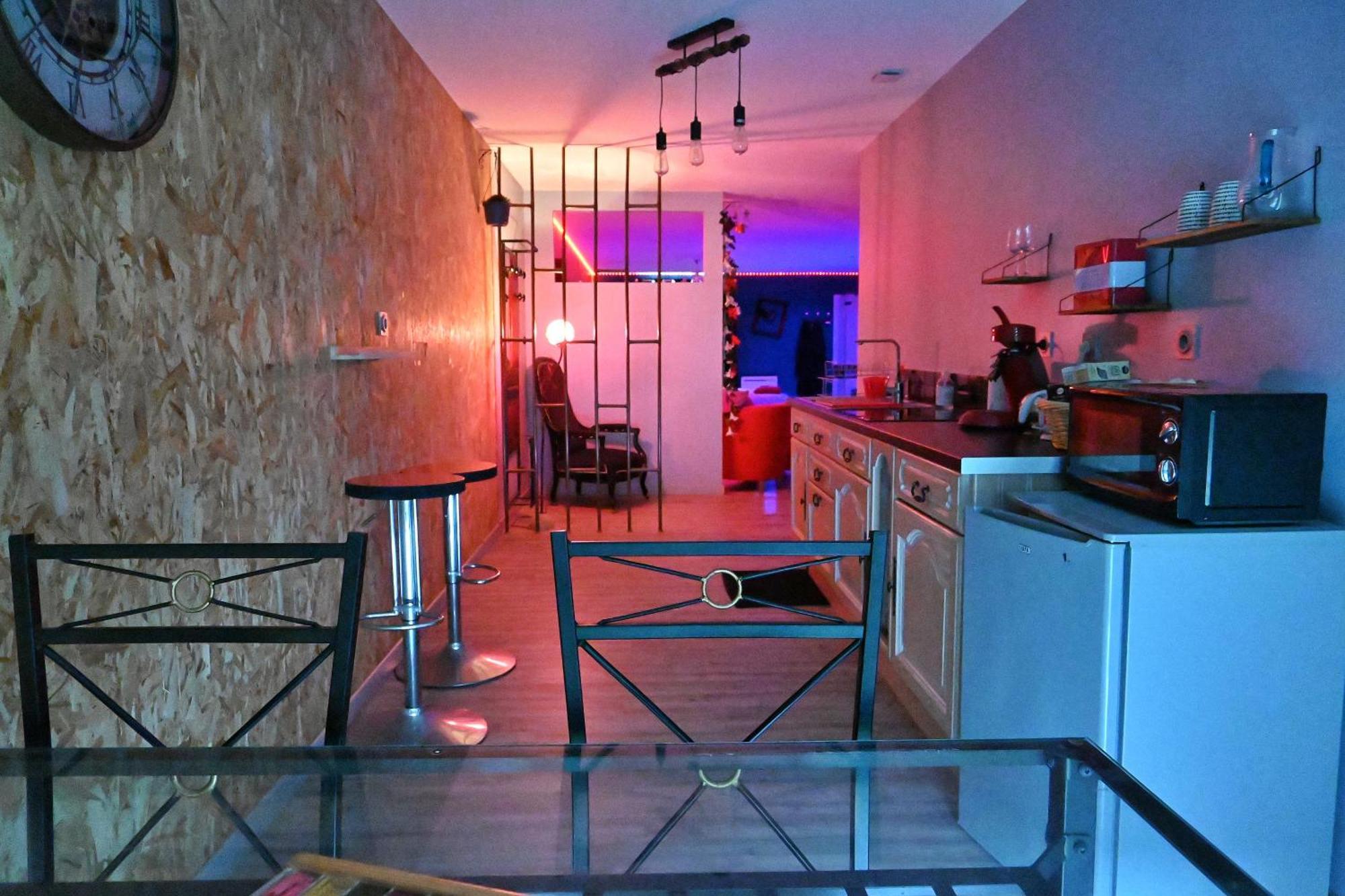Nuit Insolite-Room Love Saint-Germain  Exterior foto